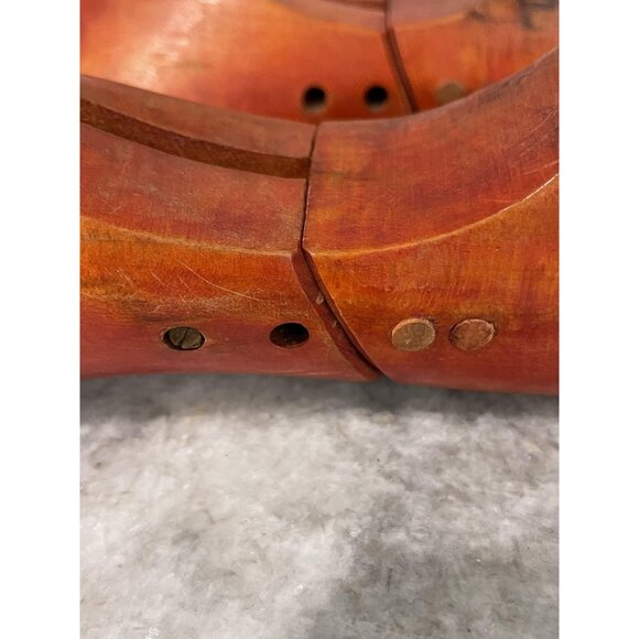 Vintage Floresheim Wooden Shoe Tree Form Adjustable Ventilated Monogram Crest - Picture 8 of 8